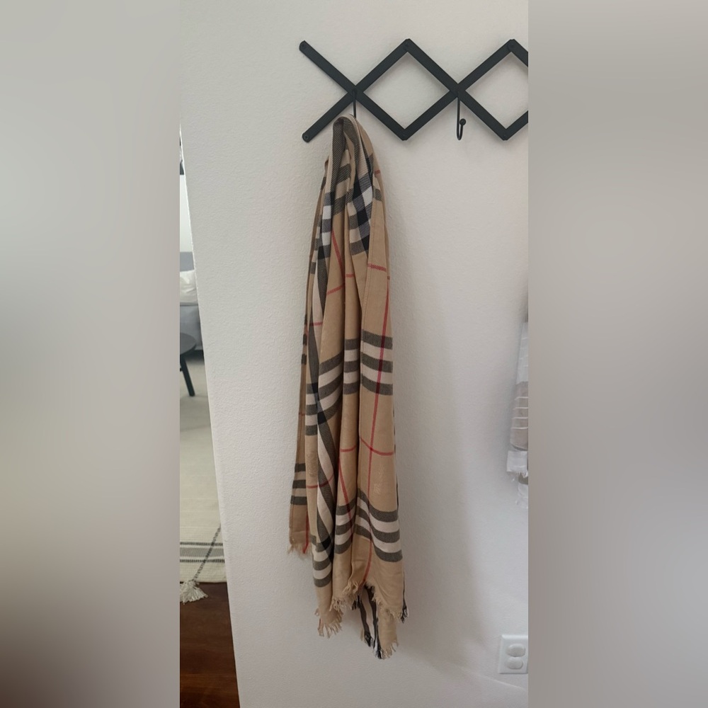 Burberry scarf